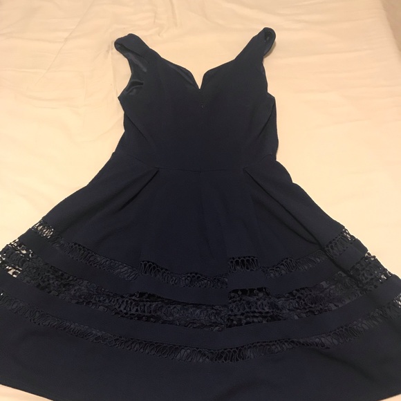 Blue textured dress - Picture 4 of 5